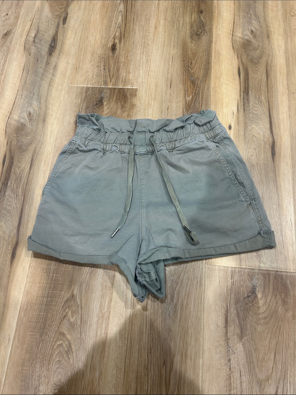 DL1961 Olive Green High-Waist Paperbag Drawstring Shorts